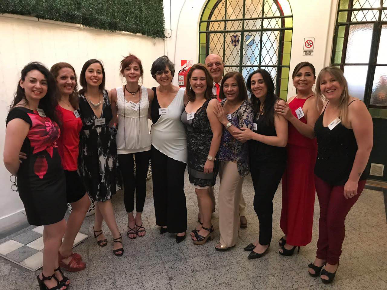 Imágen de Mirta Jara Medina reunida con otros Coach Ontológicos Profesionales